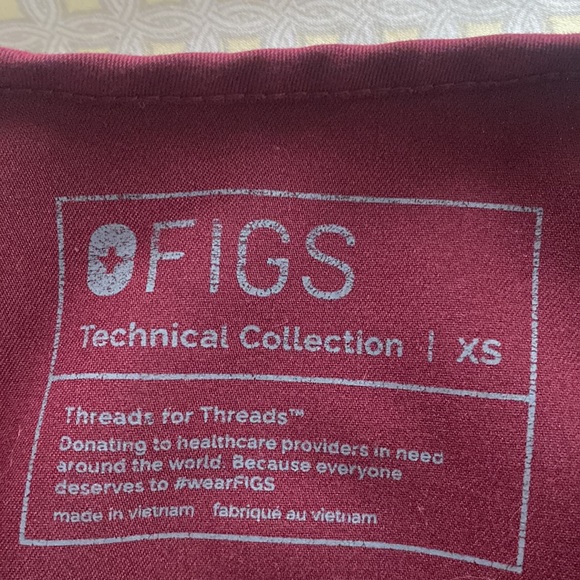Figs Burgundy Scrubs - Picture 4 of 7